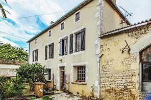 Weekly Property - Poitou-Charentes, France