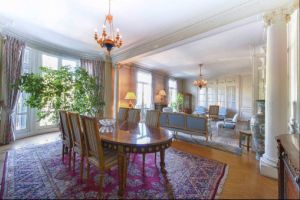 Beautiful apartment situated in a XIX century haussmanian building in the 16th arrondissement 3