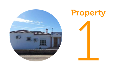 Property 1: Three-bedroom house in Almogia