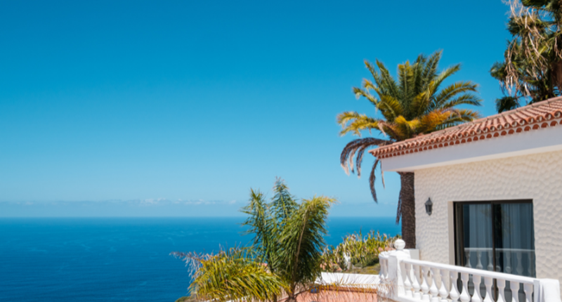 What's the average property price when buying abroad?