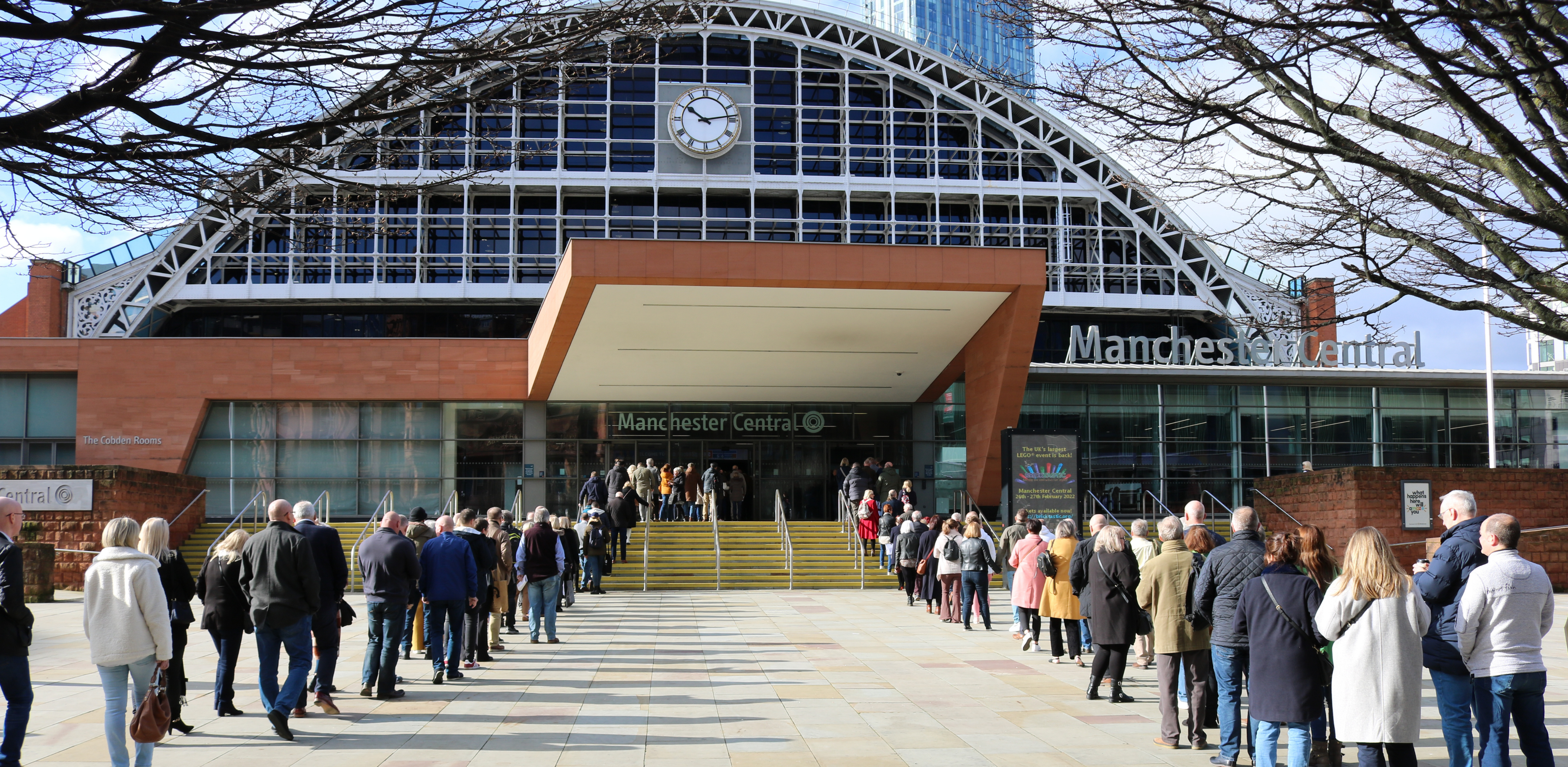 The Hub at Manchester Central A Place in the Sun Live