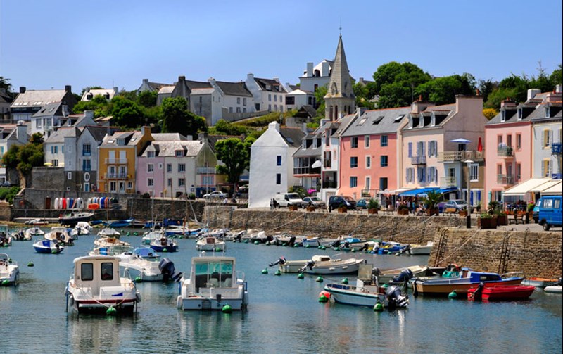 Shipping belongings to France