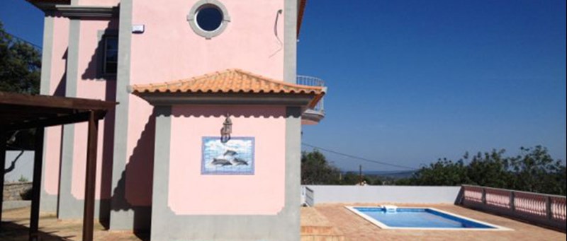 Retiring to Sun, Sea and the Algarve | Case Study