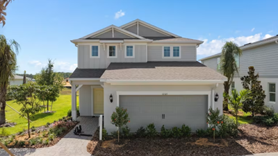 5 Bed Lakeshore property - Image 1