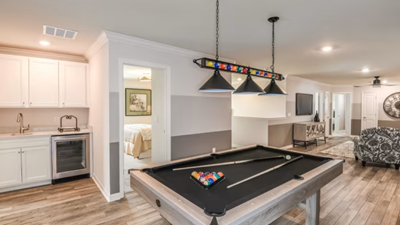 9 Bed Clearwater property - Image 1