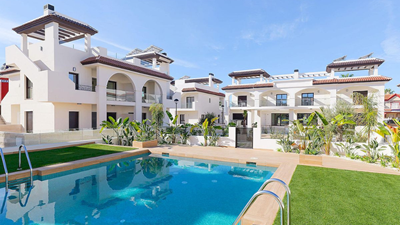 3 Bedroom Maisonette property - Image 1