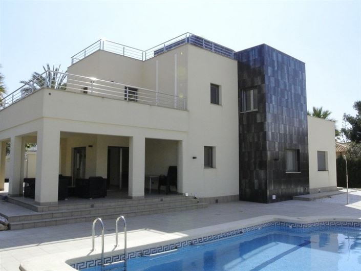 Image No.1-Villa de 4 chambres à vendre à Cabo Roig