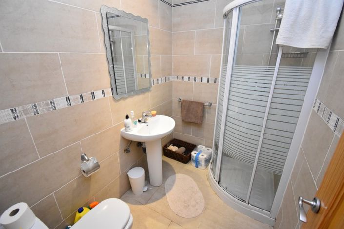 Image No.17-6 Bed Villa for sale