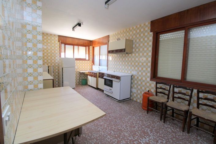 Image No.4-4 Bed Villa for sale