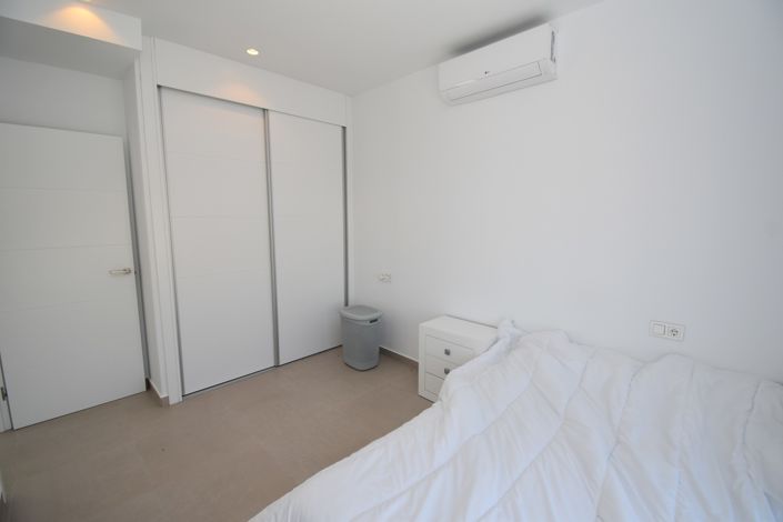 Image No.15-3 Bed Villa for sale