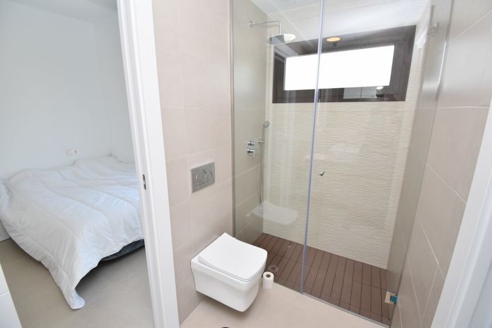 Image No.19-3 Bed Villa for sale