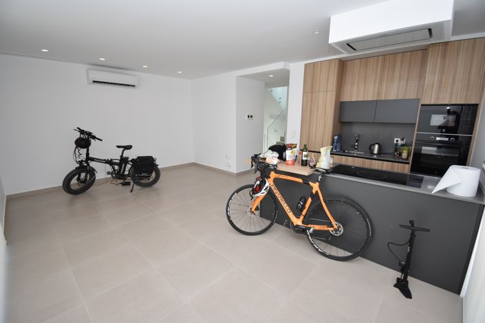 Image No.5-3 Bed Villa for sale