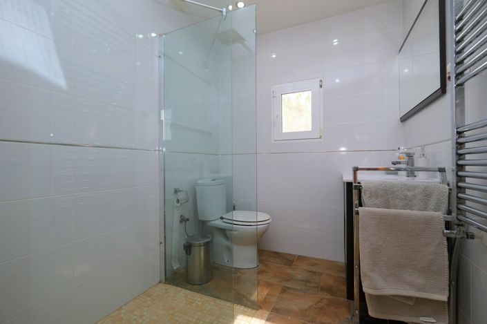 Image No.10-4 Bed Villa for sale