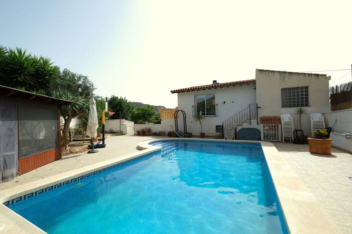 Image No.3-4 Bed Villa for sale