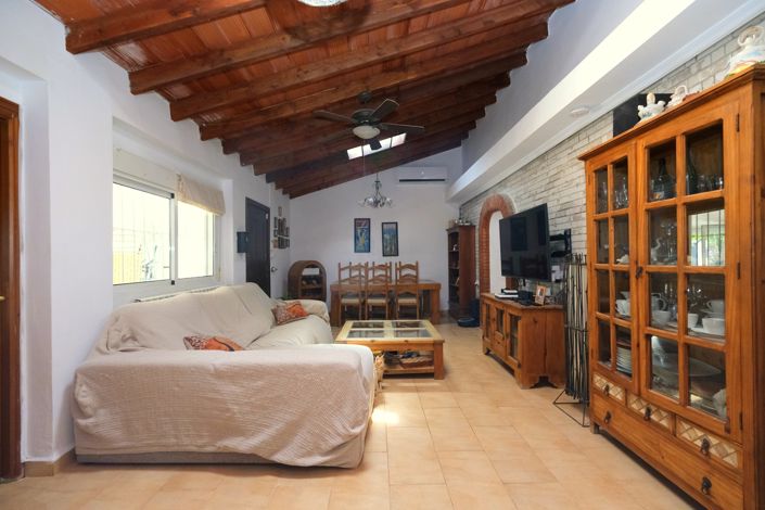 Image No.5-Villa de 4 chambres à vendre à Canadas de San Pedro