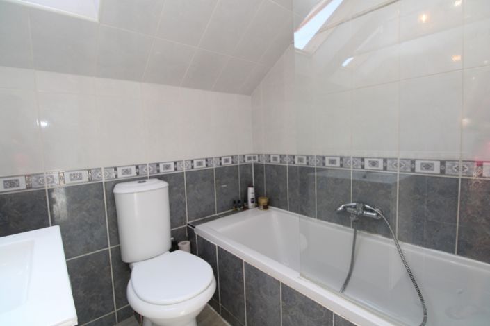 Image No.13-3 Bed Villa for sale