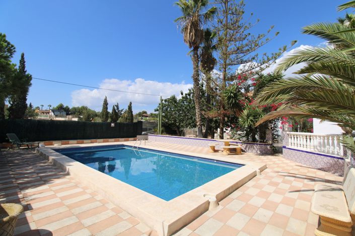 Image No.2-3 Bed Villa for sale