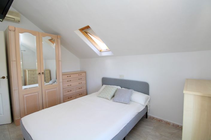 Image No.7-3 Bed Villa for sale