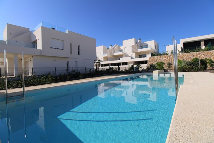 Image No.24-2 Bed Property for sale