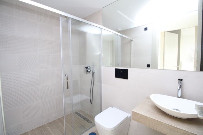 Image No.4-2 Bed Property for sale