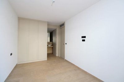 hen272098409415