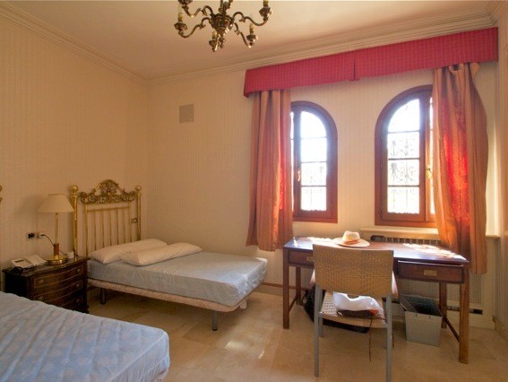 Image No.7-5 Bed Villa for sale