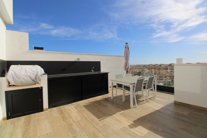 Image No.22-3 Bed Property for sale