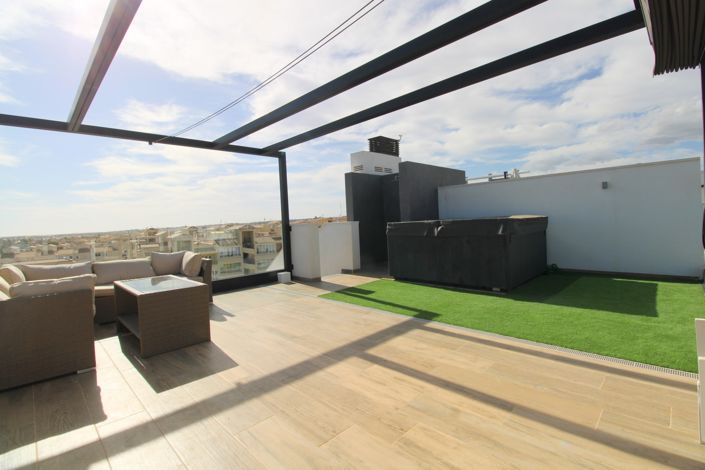 Image No.23-3 Bed Property for sale