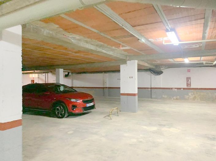 Image No.14-2 Bed Property for sale