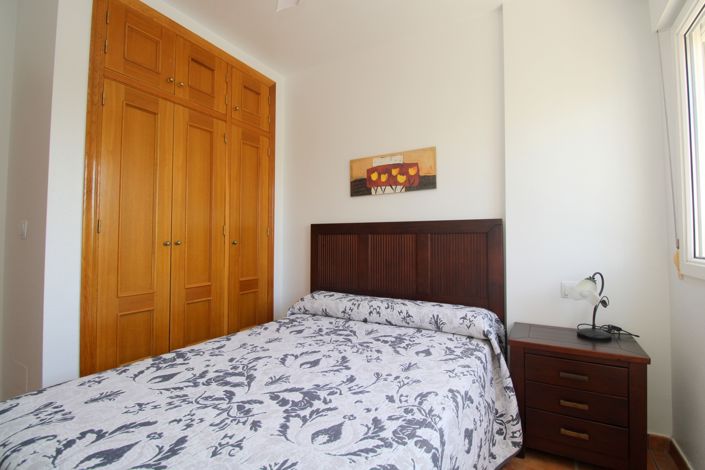 Image No.22-4 Bed Townhouse for sale