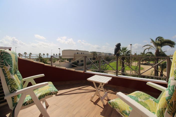 Image No.26-4 Bed Townhouse for sale