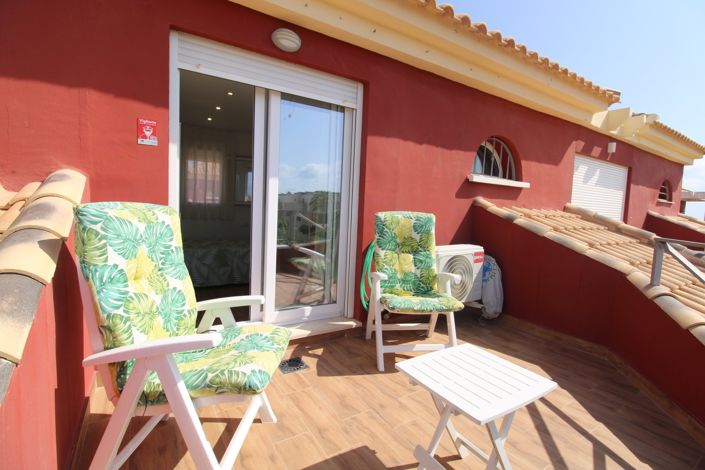 Image No.27-4 Bed Townhouse for sale