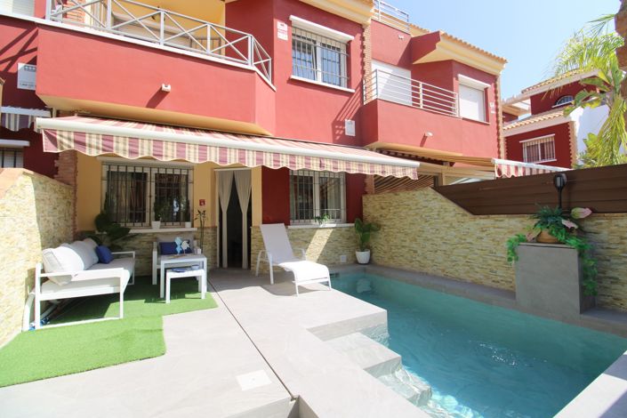 Image No.6-4 Bed Townhouse for sale