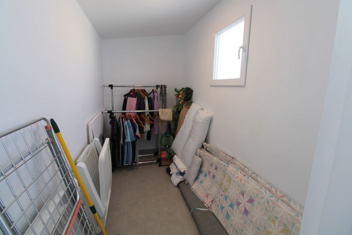 Image No.19-2 Bed Townhouse for sale