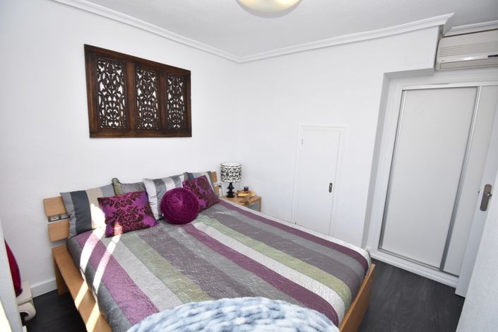 Image No.13-3 Bed Property for sale