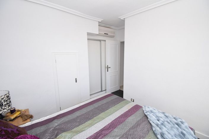 Image No.14-3 Bed Property for sale