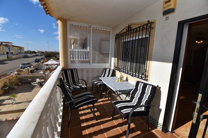 Image No.12-2 Bed Property for sale