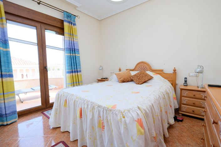 Image No.11-3 Bed Villa for sale