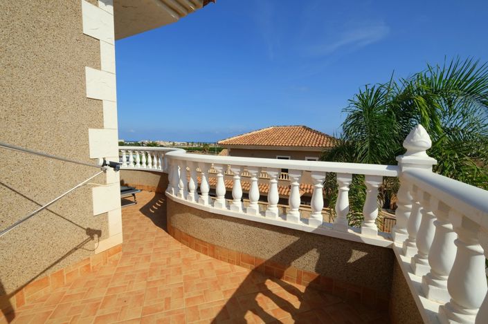 Image No.12-3 Bed Villa for sale