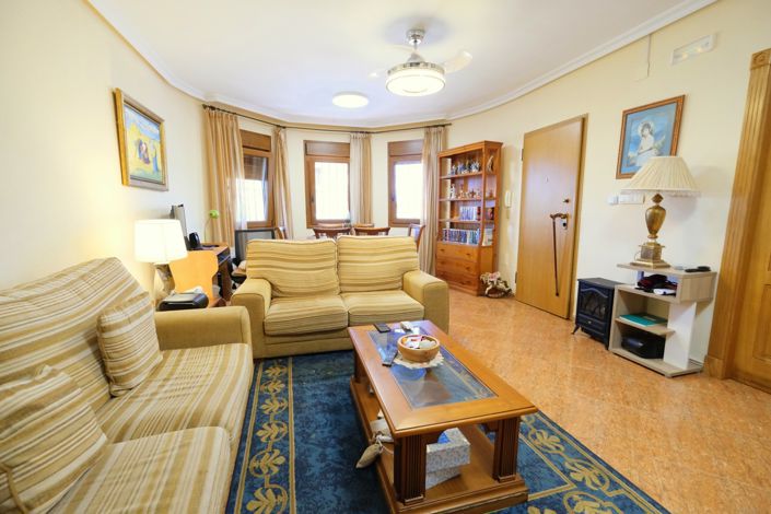 Image No.4-3 Bed Villa for sale