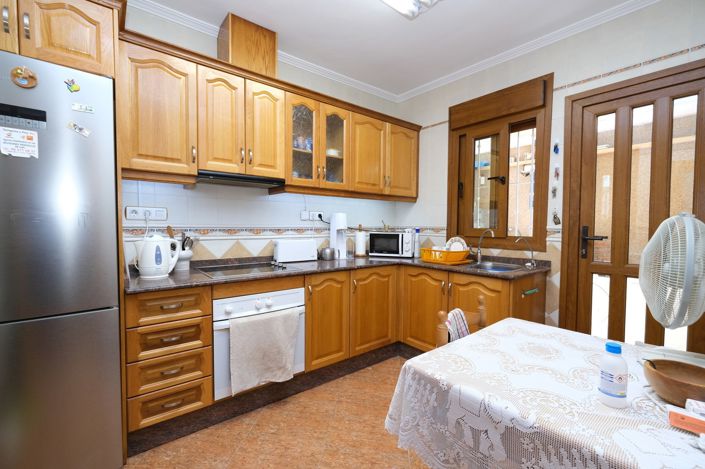 Image No.8-3 Bed Villa for sale