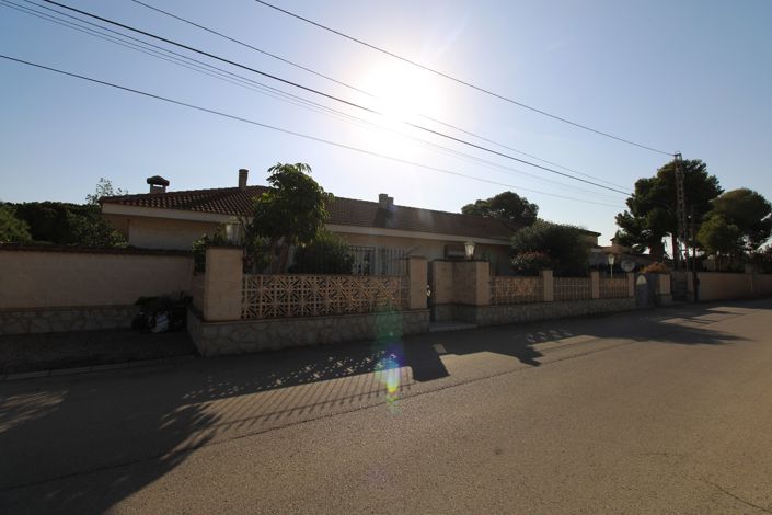 Image No.2-5 Bed Villa for sale