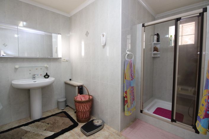 Image No.23-5 Bed Villa for sale