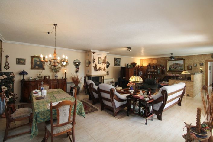 Image No.3-5 Bed Villa for sale