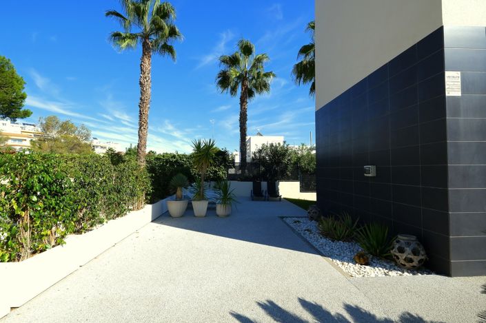 Image No.15-3 Bed Villa for sale