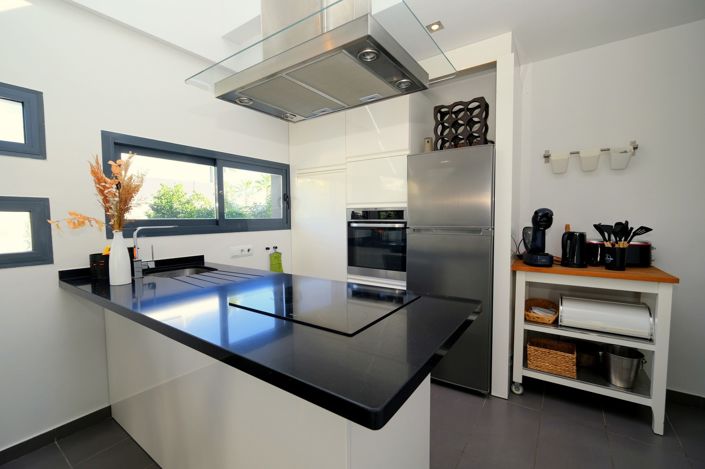 Image No.7-3 Bed Villa for sale