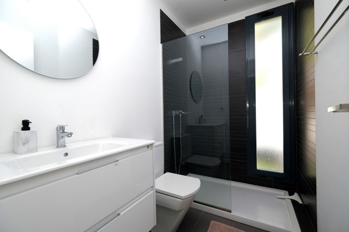 Image No.9-3 Bed Villa for sale