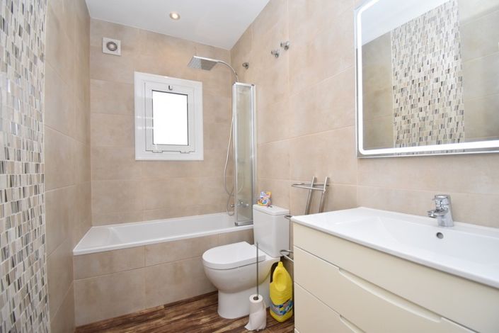 Image No.10-3 Bed Villa for sale