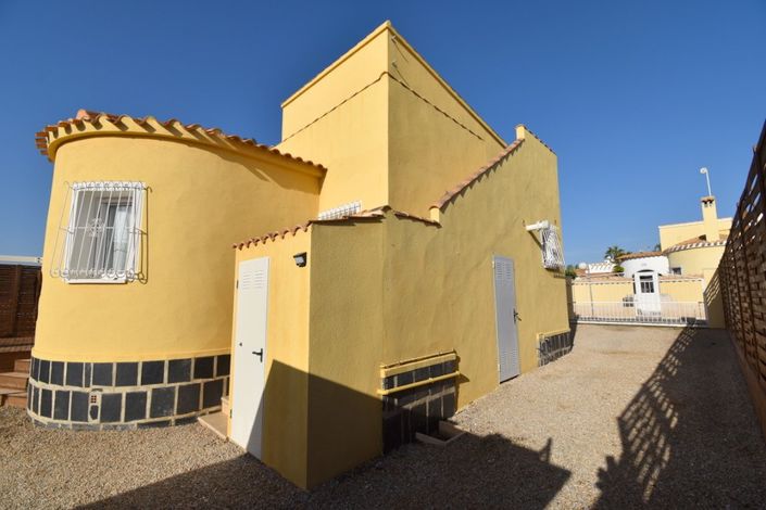 Image No.17-3 Bed Villa for sale