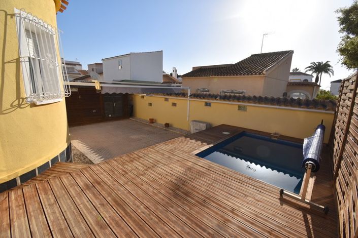 Image No.3-3 Bed Villa for sale